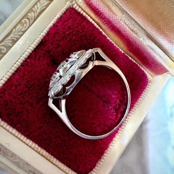 Antique Vintage Solid 10k white gold Marquis ring size 6.75 on mandrel About 9mm - Picture 6 of 16